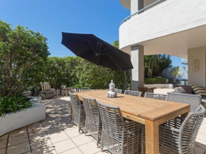 Peninsula Waters 1 Aircon pool and massive outdoor area